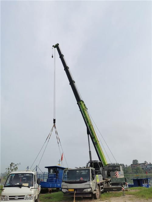 新兴县桥梁建设吊装案例